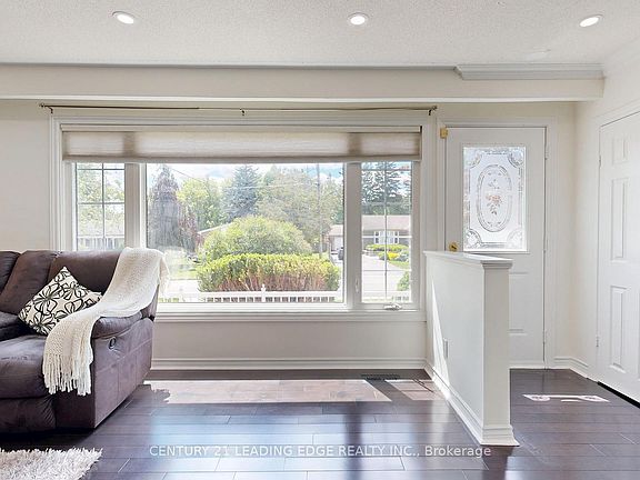 4th image of 11 Hiley Ave