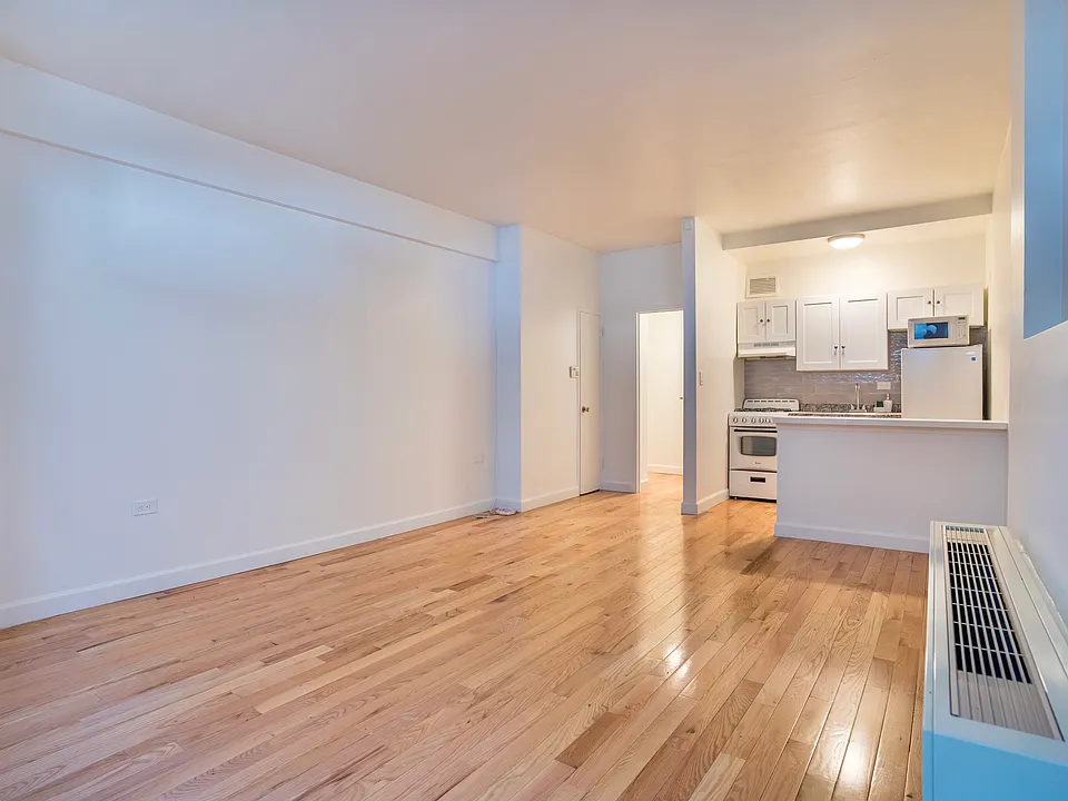 330 E 49th St #Townhouse 2