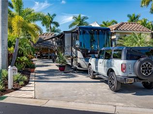 13592 Snook Cir, Naples, FL 34114