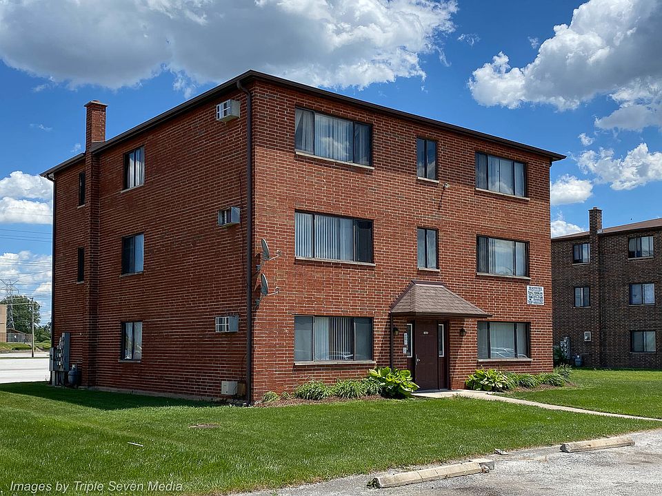 1st image of 14045 S Kilpatrick Ave #3N