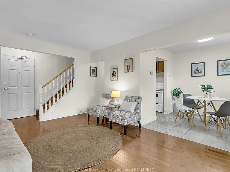 1930 Columbia Ct #31 — Photo 6