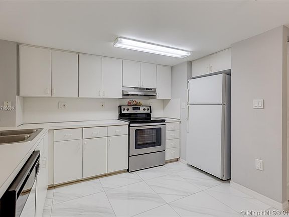 2nd image of 7832 Collins Ave APT 206