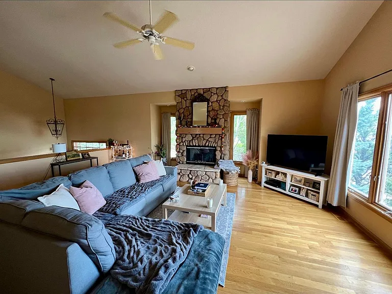 5520 Wilson Rd — Photo 27