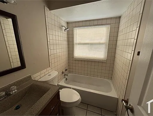 6118 Hancock Ave — Photo 9