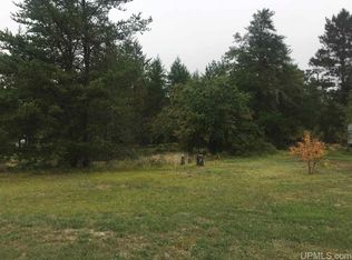 28 E Johnson Lake Rd, Gwinn, MI 49841