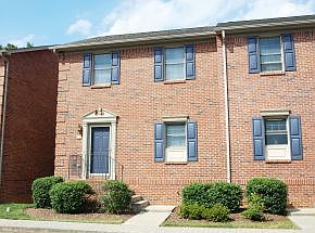 1st image of 46 Oak Leaf Cir