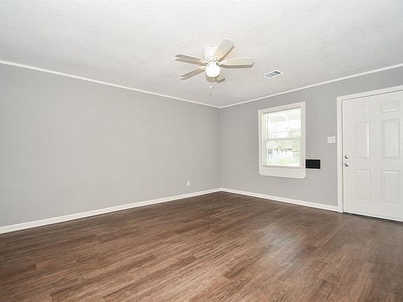 2nd image of 7334 Mountbatten Rd