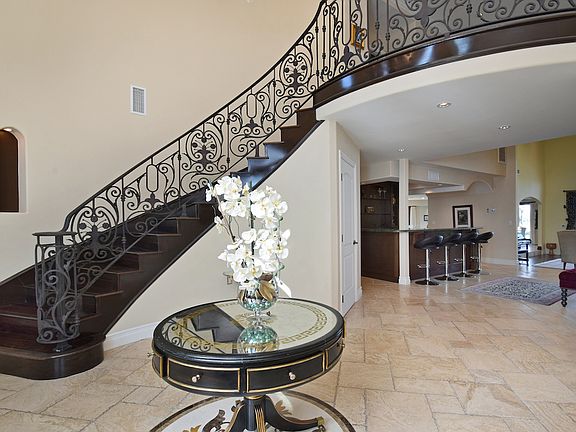 4th image of 15523 Casiano Ct