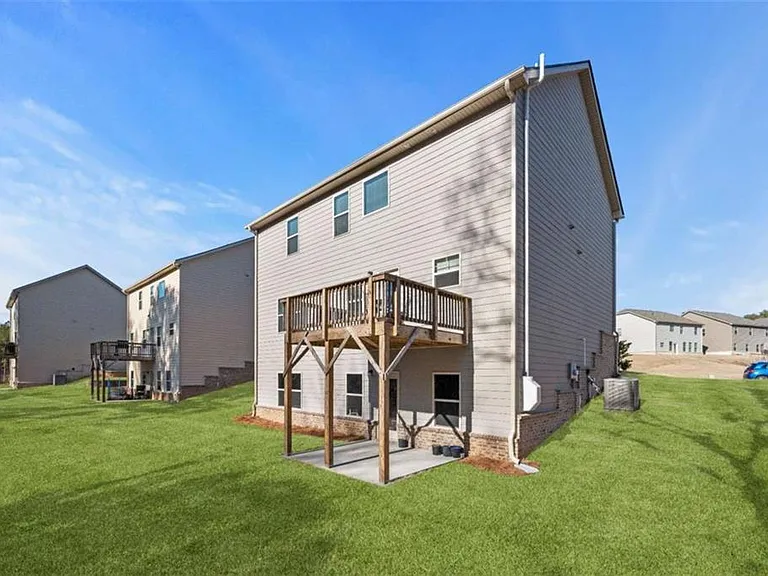 925 Lakehaven Ln — Photo 25