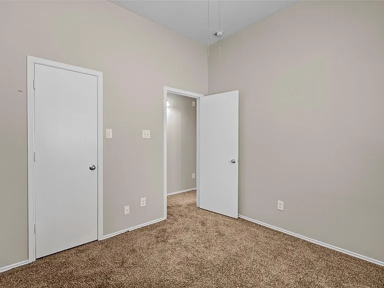 4226 Richmeadow Dr — Photo 26