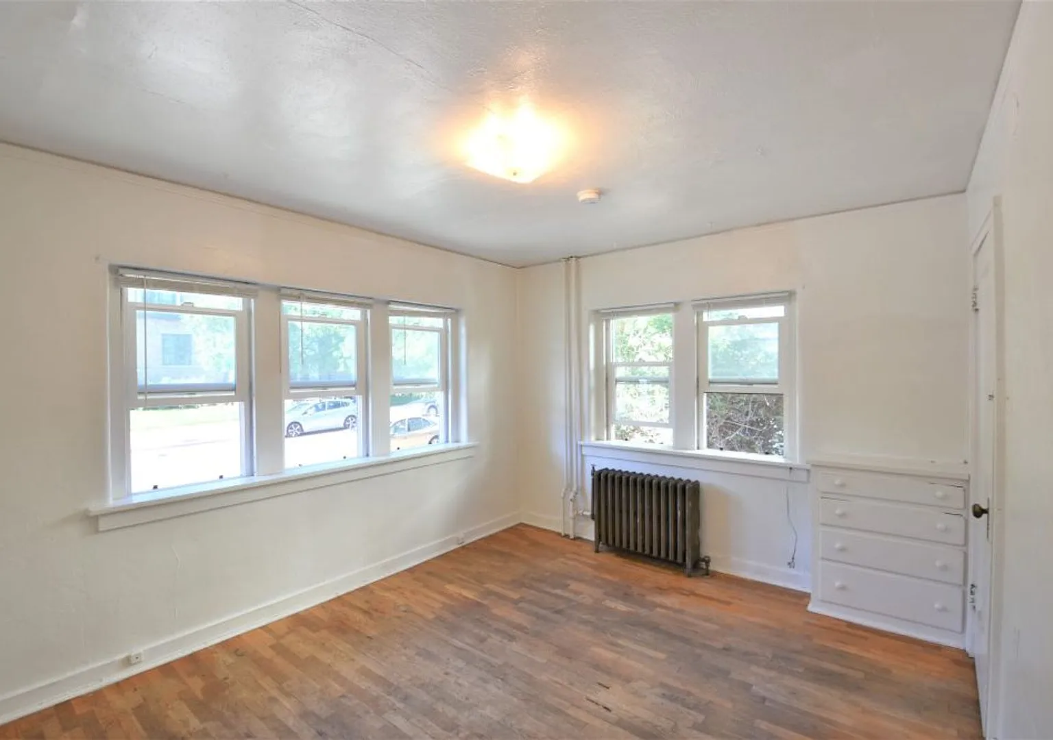 Available for August 2026 preleasing! Studio on the Hill — Photo 3