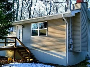 1918 Horseshoe Bnd, Tobyhanna, PA 18466