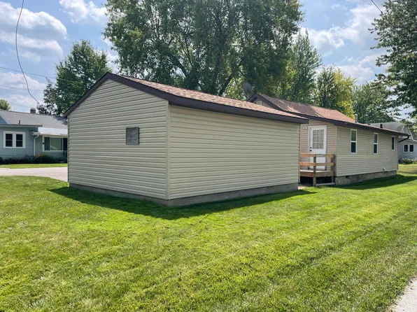 418 Fairview Ave, Russells Point, OH 43348