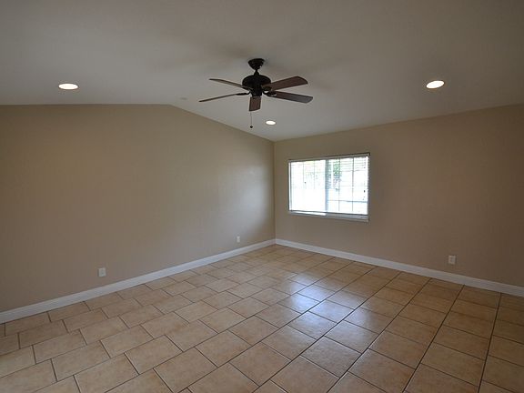 3rd image of 6506 Prentiss Dr