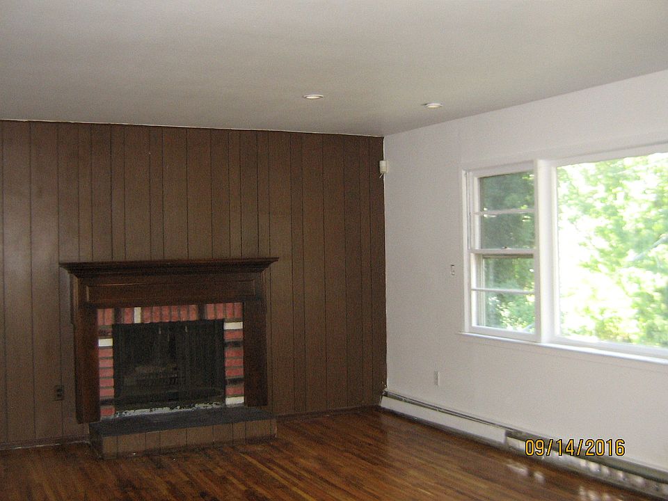 2nd image of 141 Camdike St