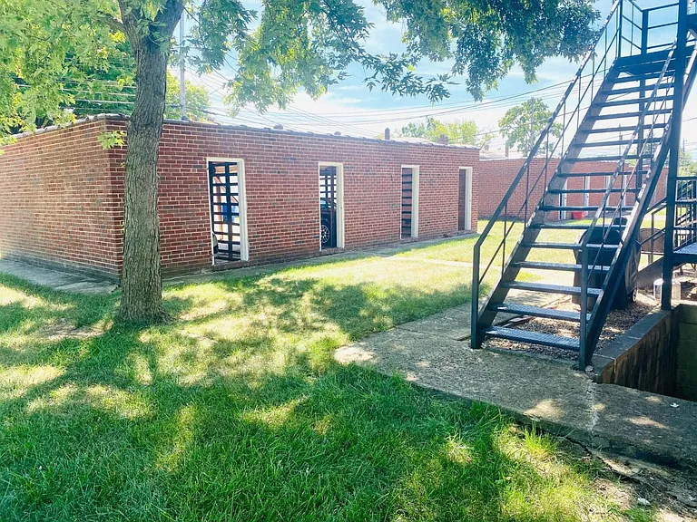 1686 Westwood Ave #D — Photo 14