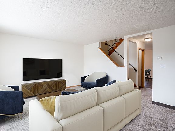 West Fargo, ND Sheyenne Terrace Townhomes | 42C | Living