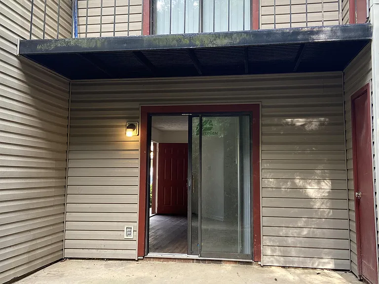 6400 Starbrook Dr #1 — Photo 32