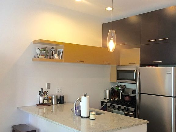 4th image of 142 Clifton Pl APT 3B