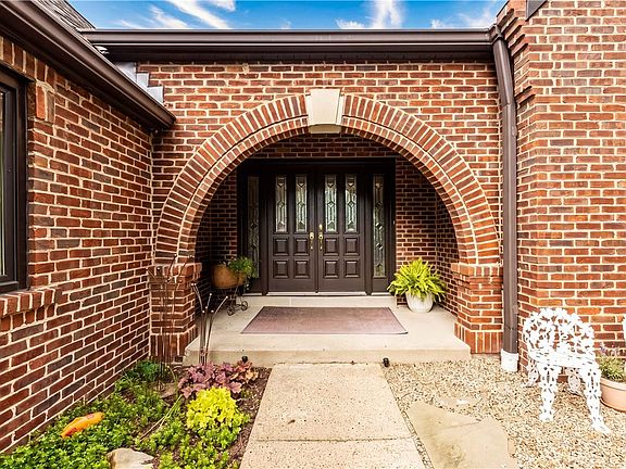 3rd image of 4191 Rothschild Ct