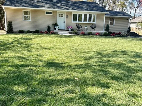 490 Greenwood St, Odenton, MD 21113