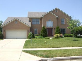 1047 Lancaster Ln, Tipp City, OH 45371