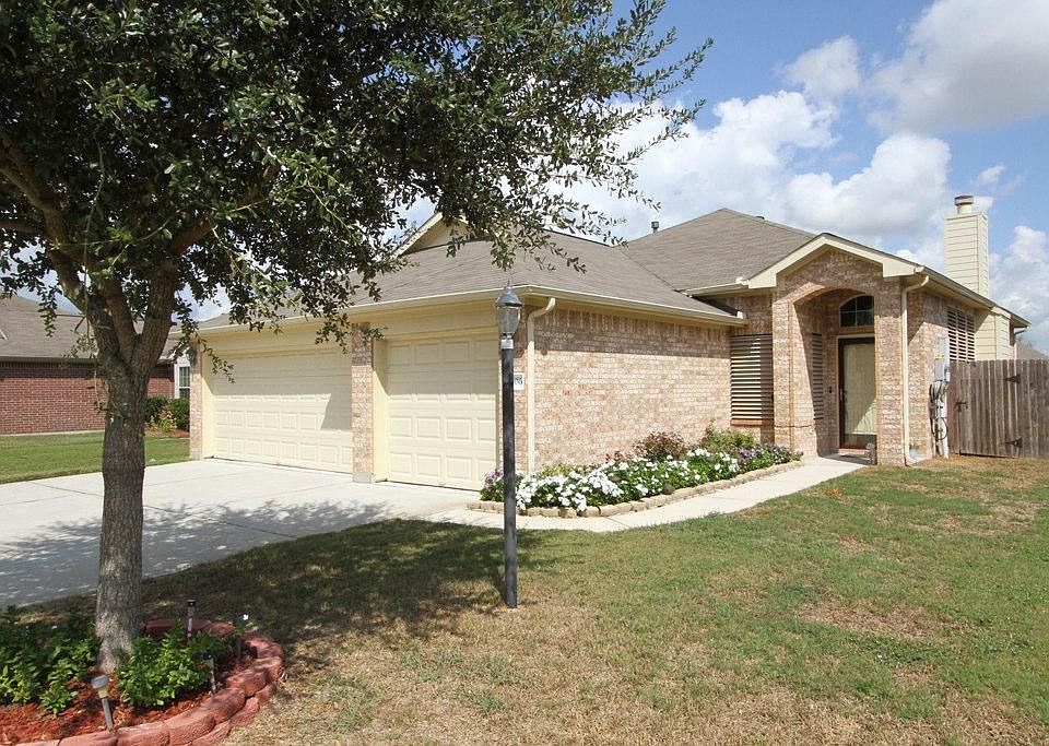 1st image of 8006 Leaning Oak Dr