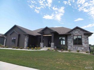 6540 Palm Valley, Sioux City, IA 51106