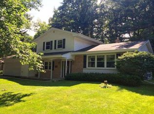 5044 S 8th St, Sheboygan, WI 53081