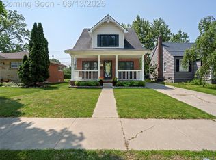 2147 Princeton Rd, Berkley, MI 48072