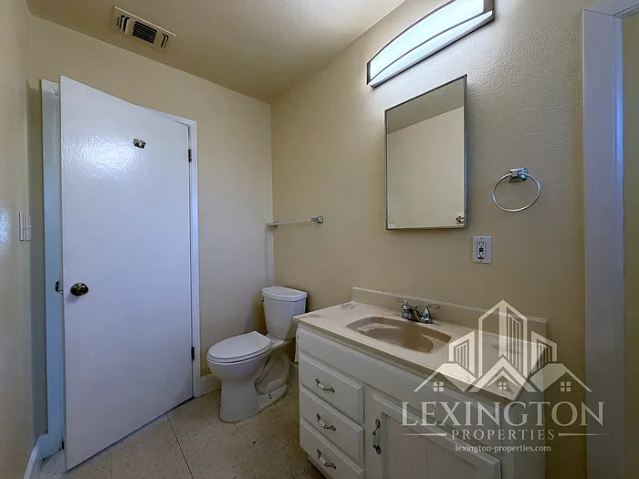 3412 Humboldt Way — Photo 23