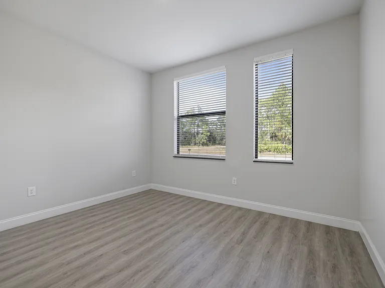 679 Windermere Dr — Photo 19