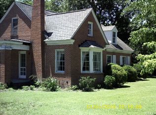 404 Sterlingworth St, Windsor, NC 27983