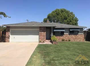 132 Sequoia Dr, Bakersfield, CA