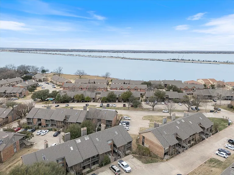 1041 Signal Ridge Pl — Photo 25