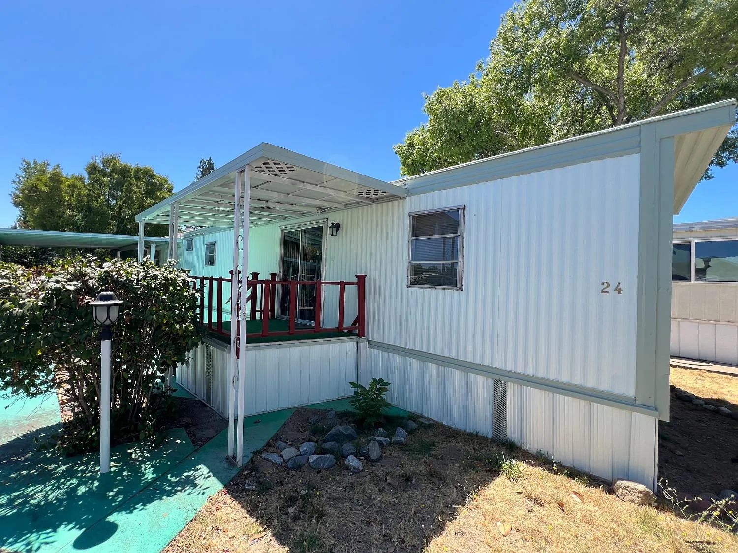 9060 Auburn Folsom Rd Space 24 photo 1