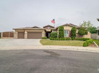 701 Christensen Ct, Bakersfield, CA 93314