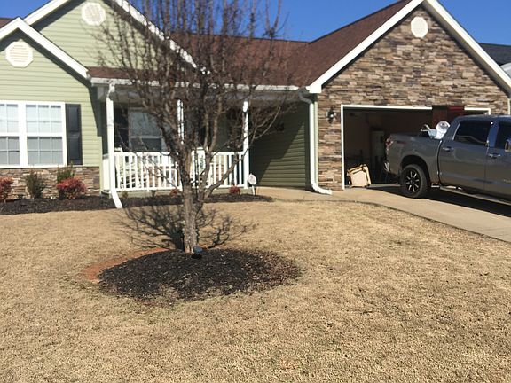 2nd image of 711 Oglesby Creek Ln