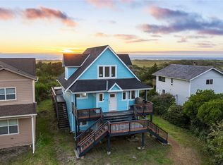 31 Ocean Ln, Copalis Beach, WA 98535