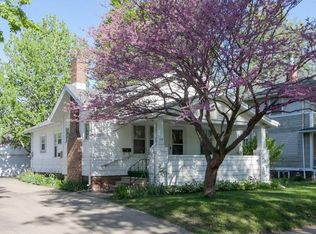 114 17th St SW, Cedar Rapids, IA 52404