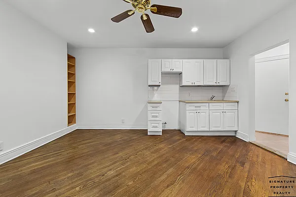 Rented by Signature Property Realty | media 19