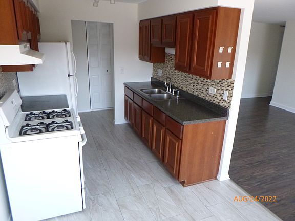 3rd image of 8647 1/2 W Foster Ave APT 2A