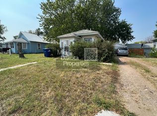 705 S Rowley St, Mitchell, SD 57301