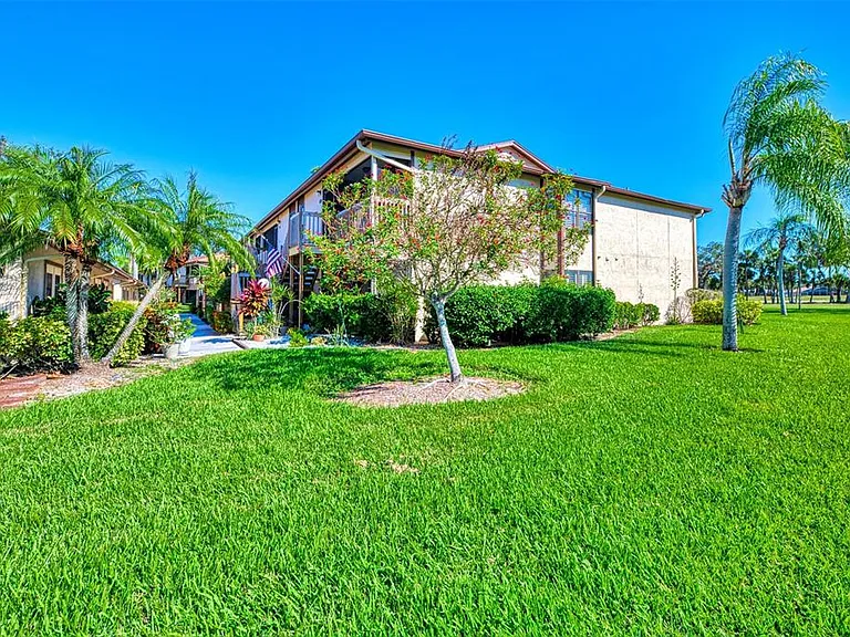 5761 Avista Dr #5761 — Photo 50