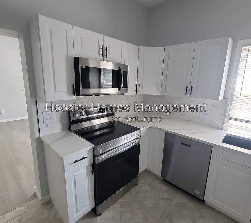 1st image of 938 Jefferson Ave #1