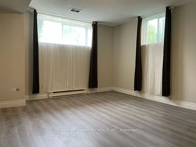 3 bed, $1,650 — Photo 3