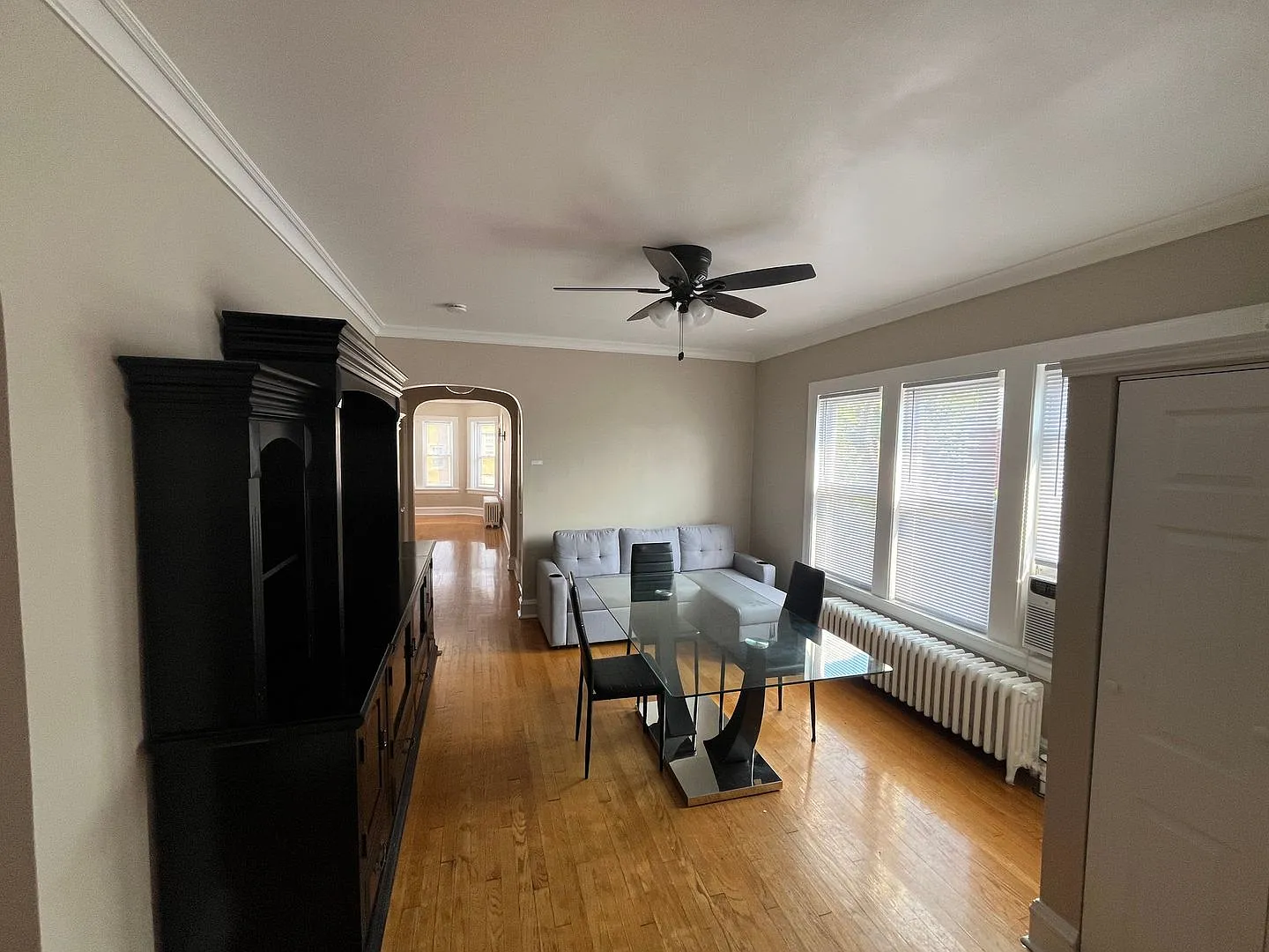 5638 N Richmond St — Photo 2
