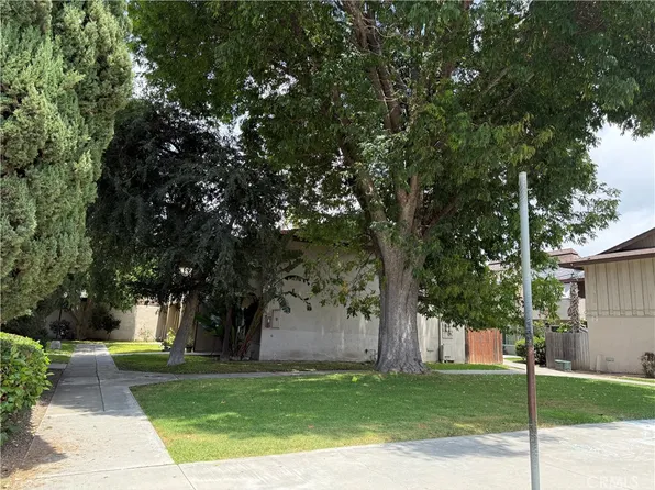 521 S Lyon St Unit 85, Santa Ana, CA 92701