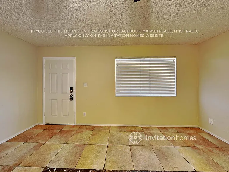 3735 W Columbine Dr — Photo 4