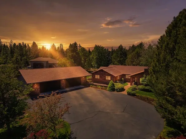 20407 Pine Vista Dr, Bend, OR 97702
